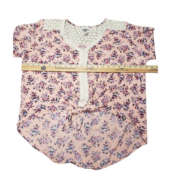 Boho Western Floral Blouse Sz M Rods Soft Drape Lightweight Rayon Crochet Y2K - Picture 7 of 8